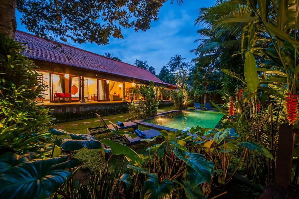Luxury 3Br Infinity Jungle View Aashaya Villa Ubud Ngoại thất bức ảnh