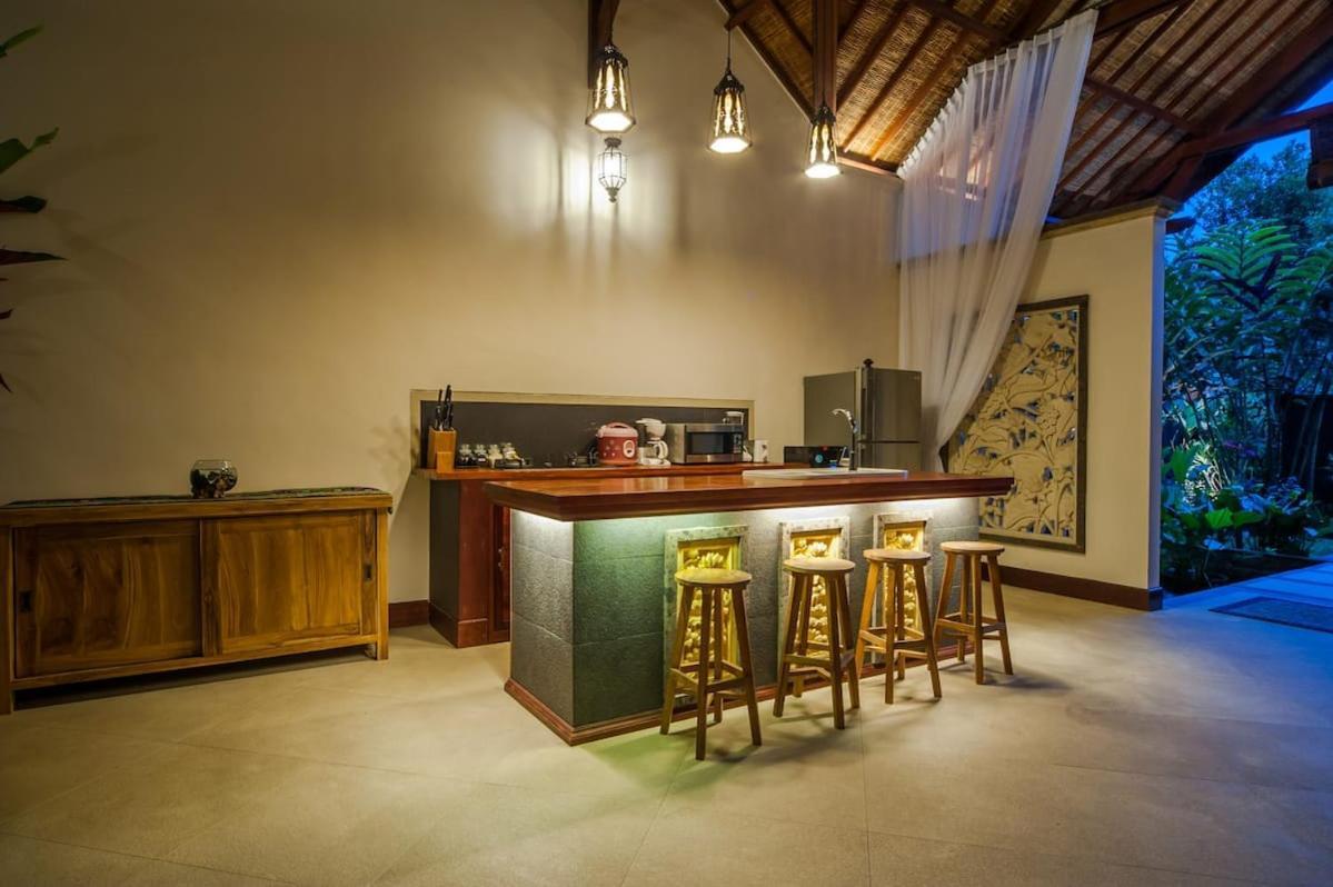 Luxury 3Br Infinity Jungle View Aashaya Villa Ubud Ngoại thất bức ảnh