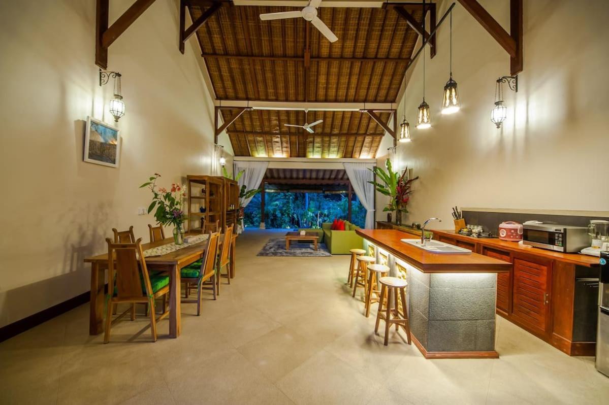 Luxury 3Br Infinity Jungle View Aashaya Villa Ubud Ngoại thất bức ảnh